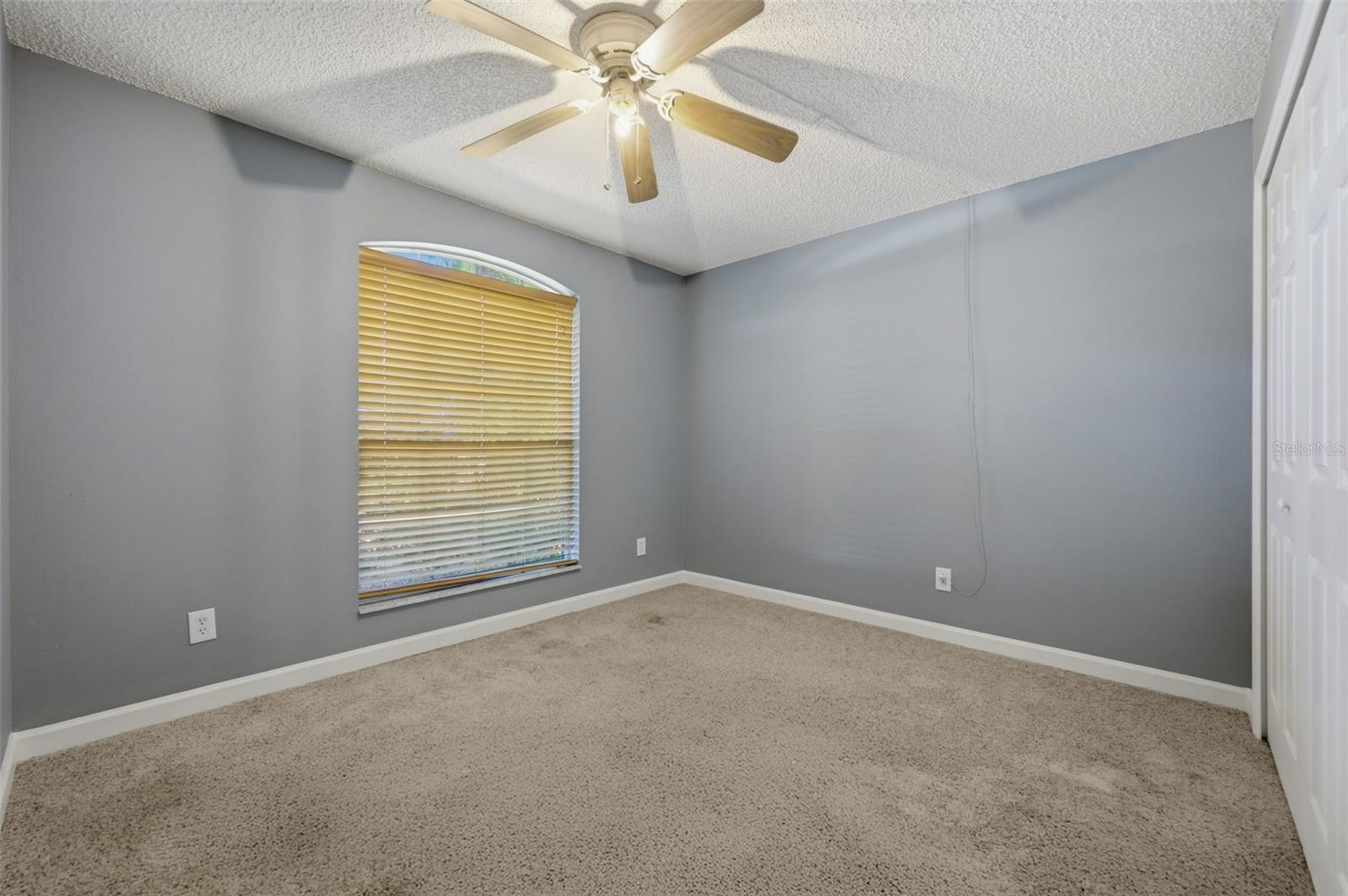 Image 18 of 27 For 5210 3rd Avenue S