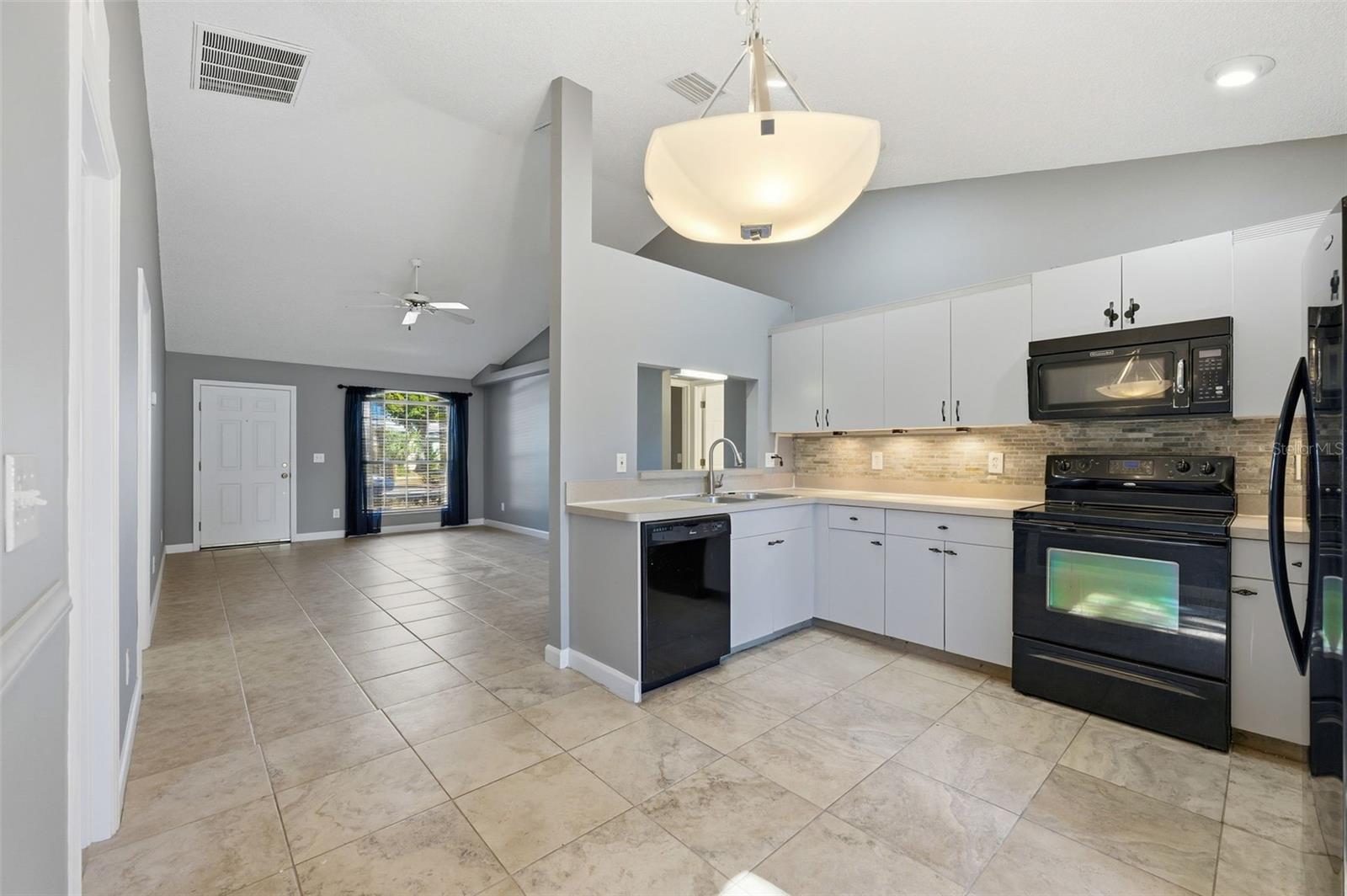 Image 8 of 27 For 5210 3rd Avenue S