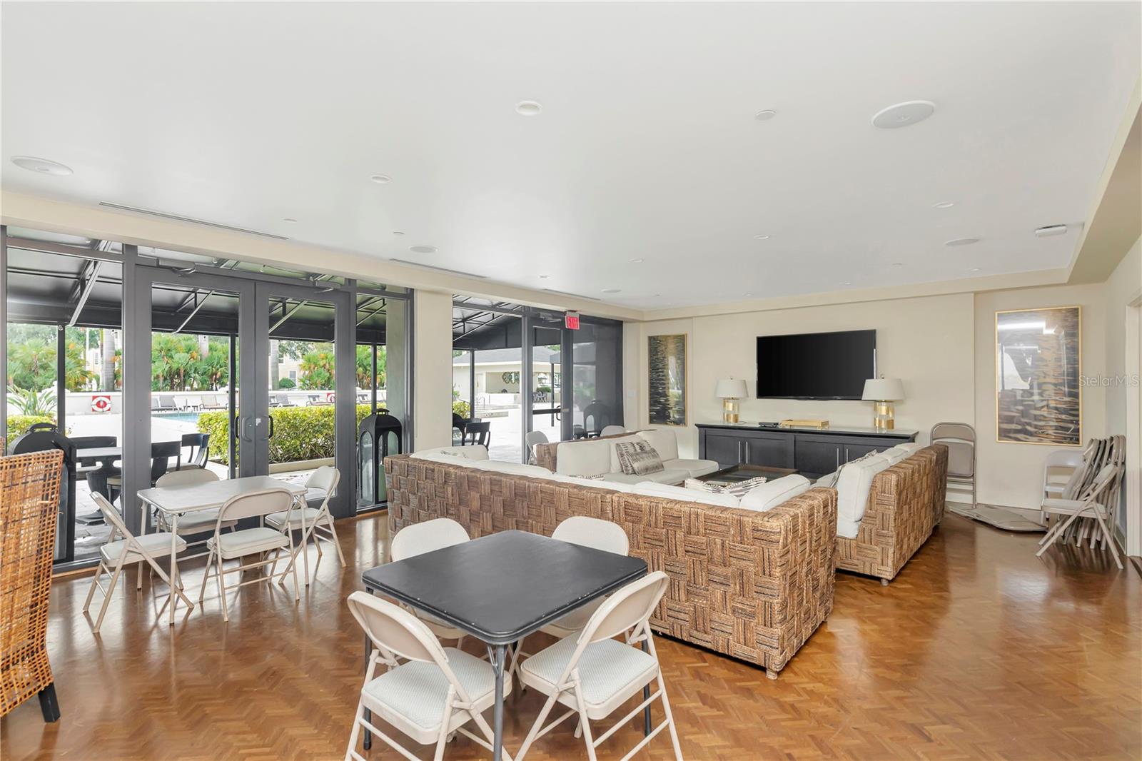 Image 24 of 30 For 3301 Bayshore Boulevard 302e