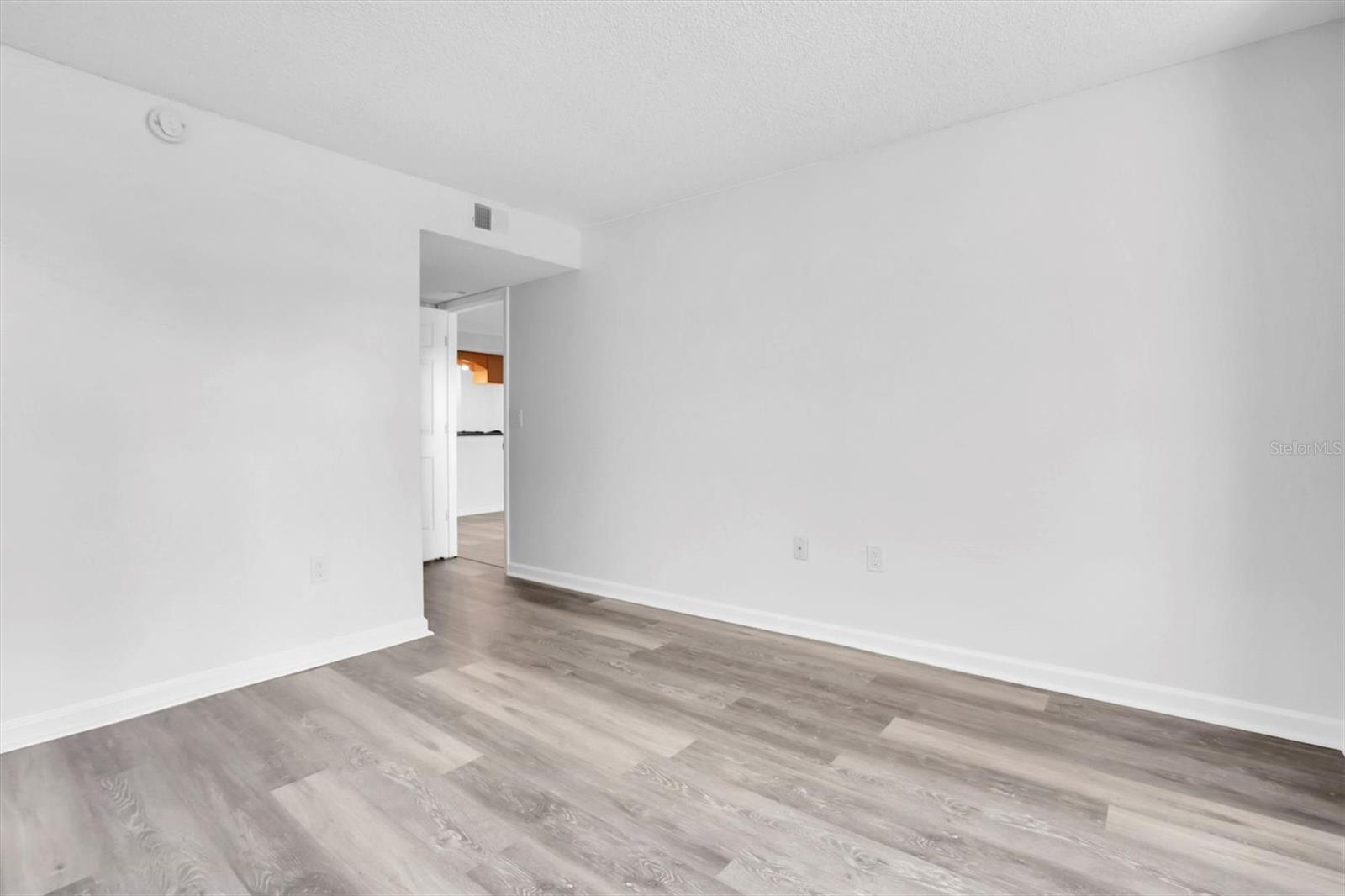 Image 16 of 31 For 2500 Winding Creek Boulevard A104