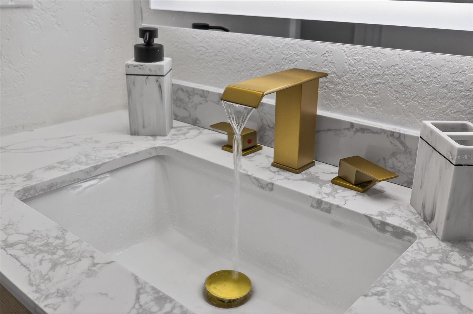 Image 26 of 45 For 5819 Tampa Shores Boulevard