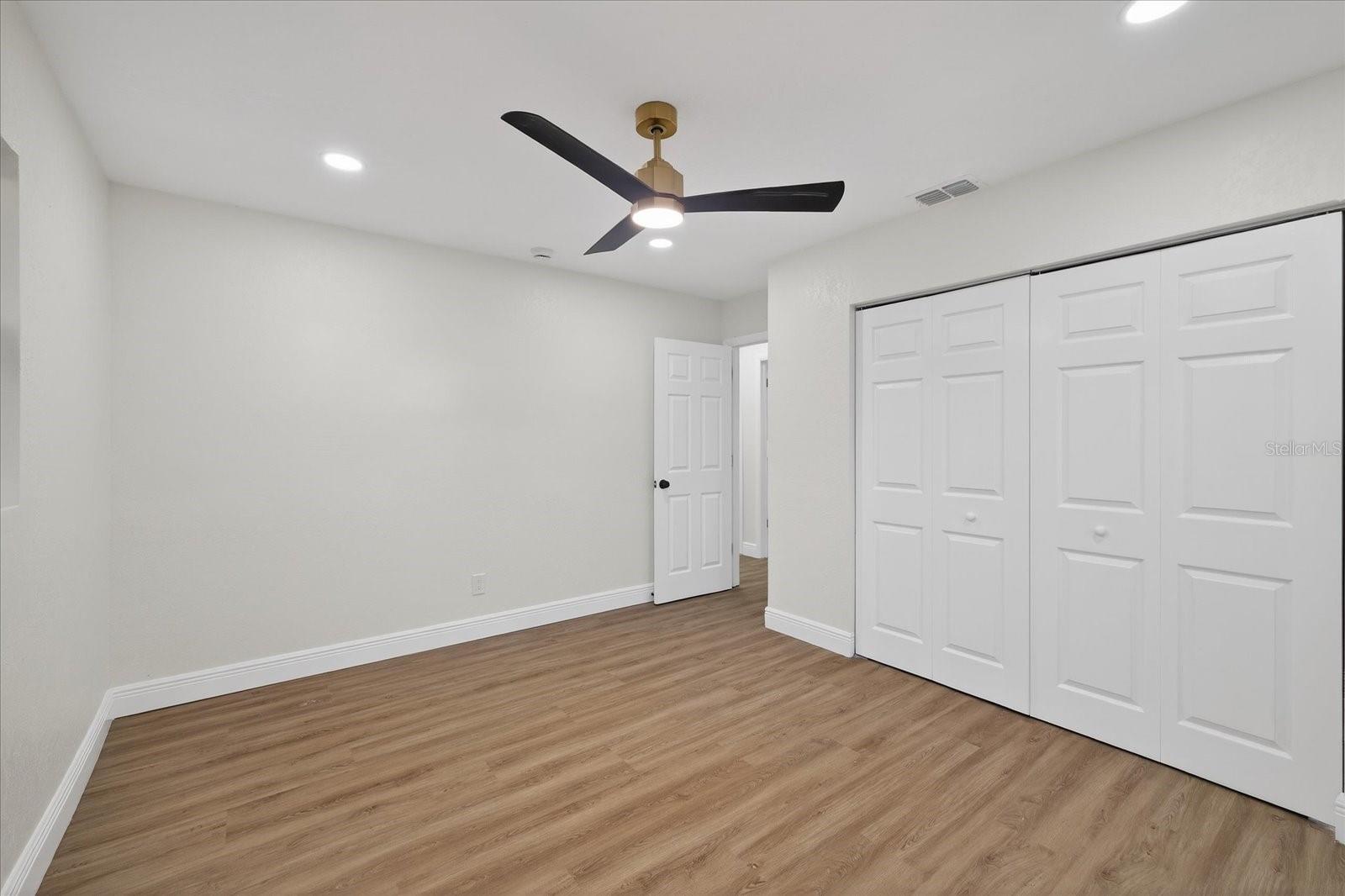 Image 28 of 45 For 5819 Tampa Shores Boulevard