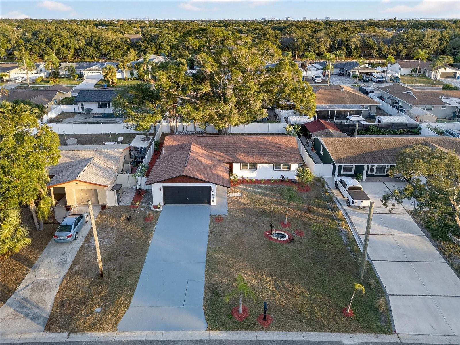 Image 3 of 45 For 5819 Tampa Shores Boulevard