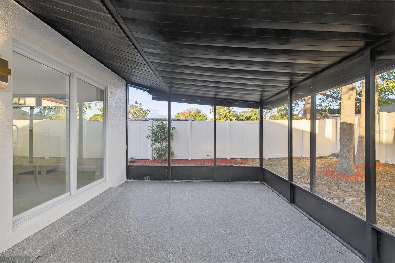 Image 42 of 45 For 5819 Tampa Shores Boulevard