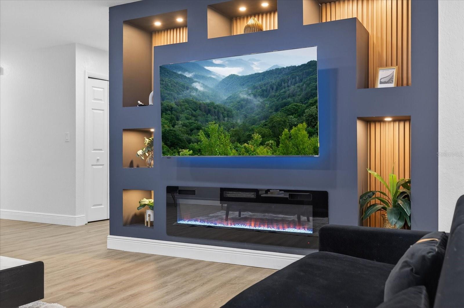 Image 8 of 45 For 5819 Tampa Shores Boulevard