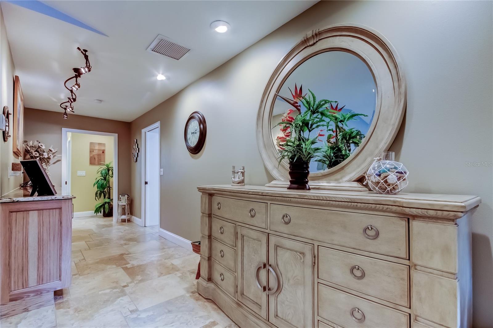 Image 41 of 100 For 13000 98th Avenue