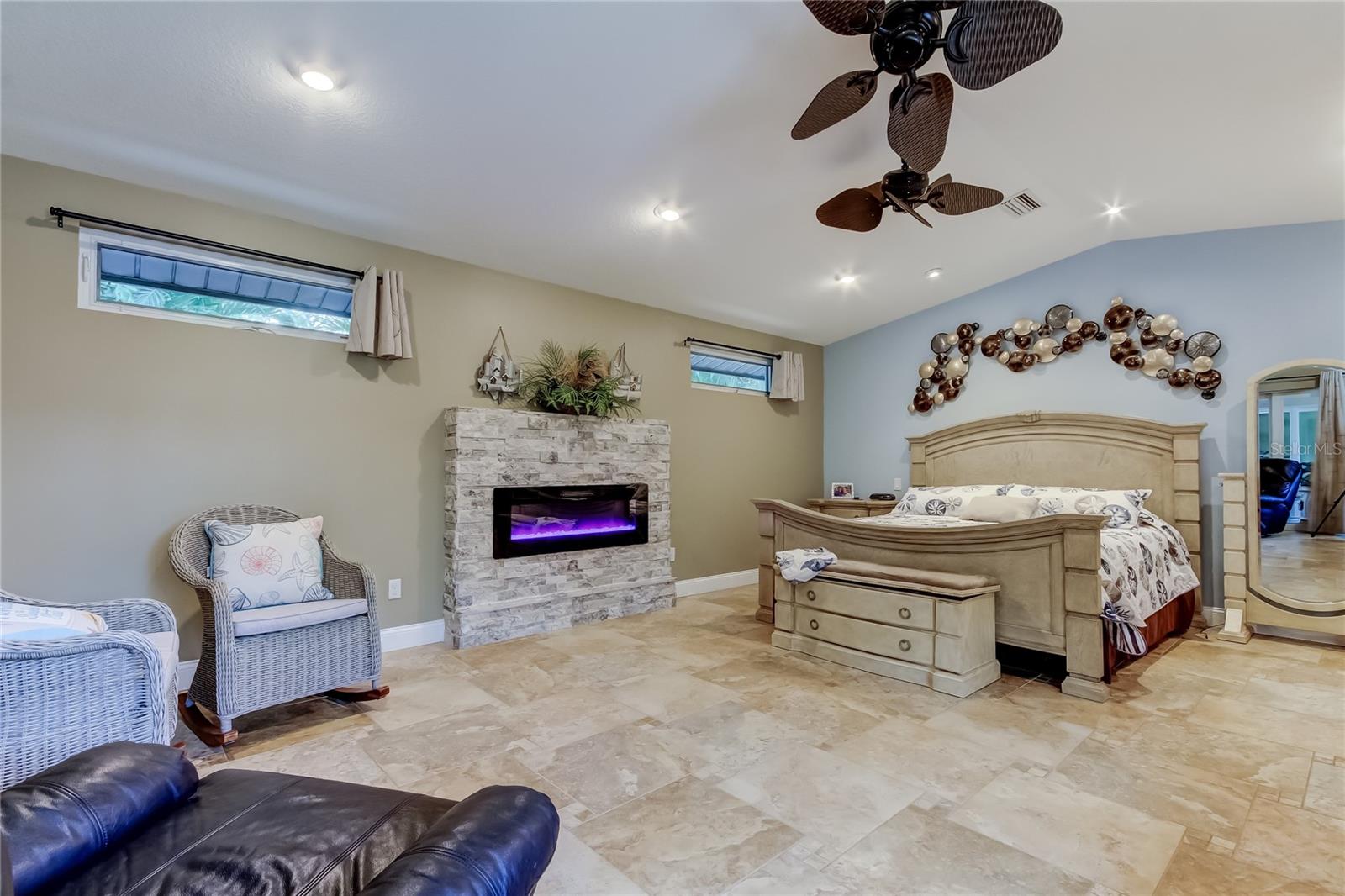 Image 43 of 100 For 13000 98th Avenue