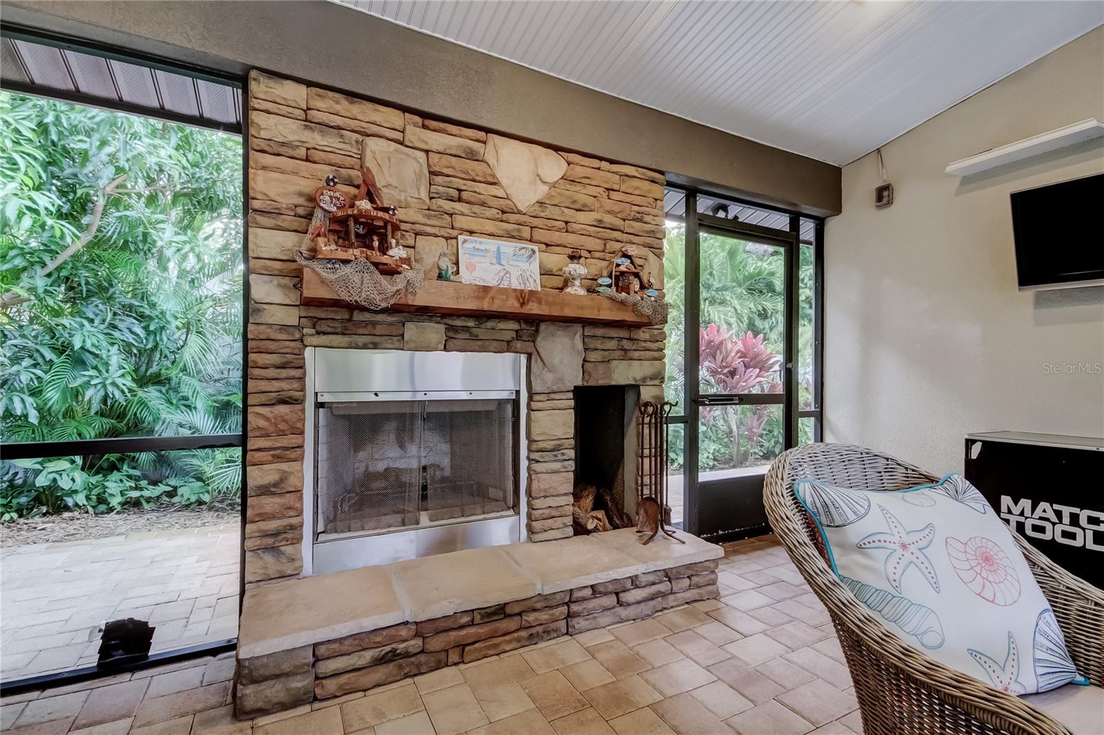 Image 63 of 100 For 13000 98th Avenue