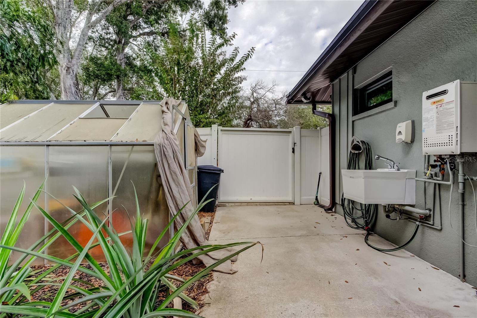 Image 68 of 100 For 13000 98th Avenue