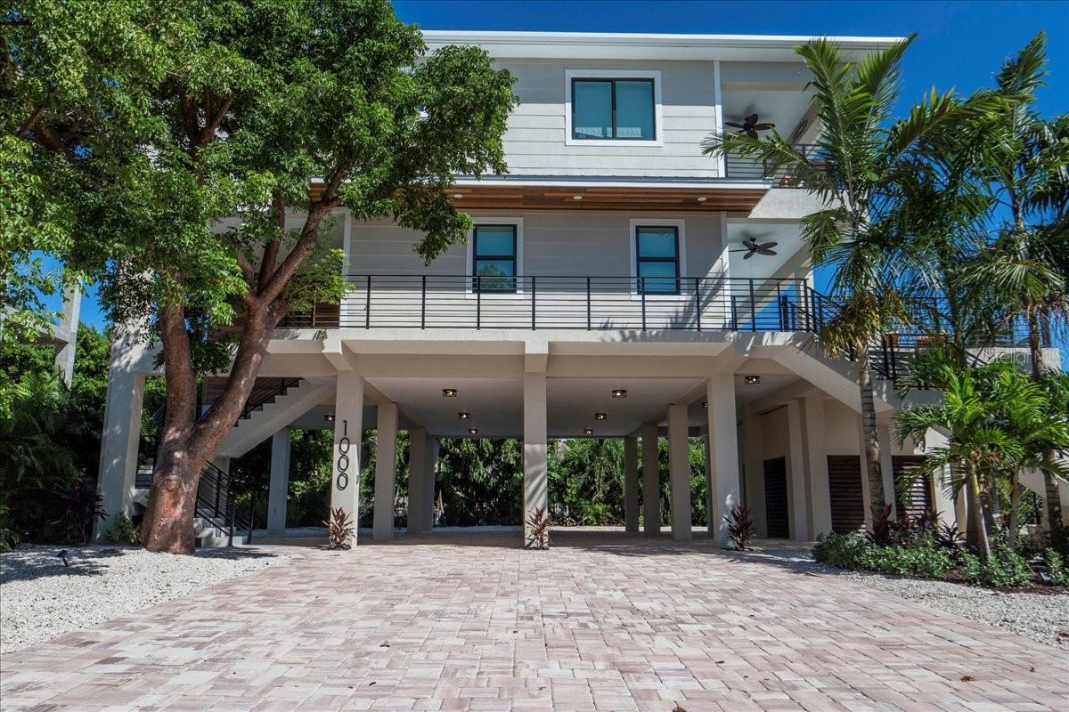 Image 10 of 76 For 1000 68th Street