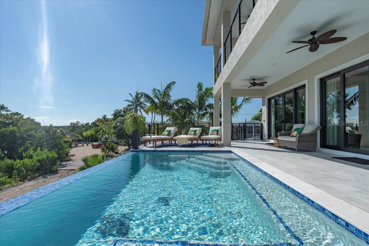 Image 16 of 76 For 1000 68th Street