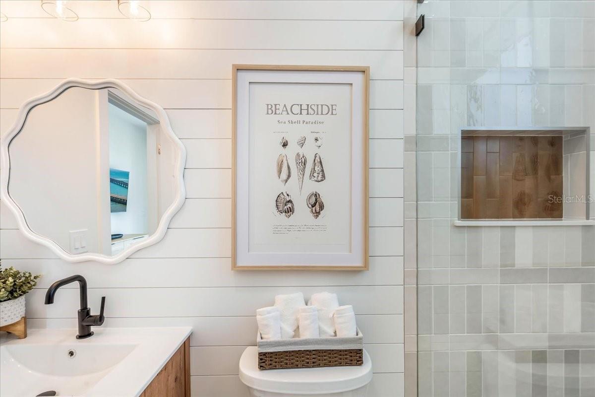 Image 49 of 76 For 1000 68th Street