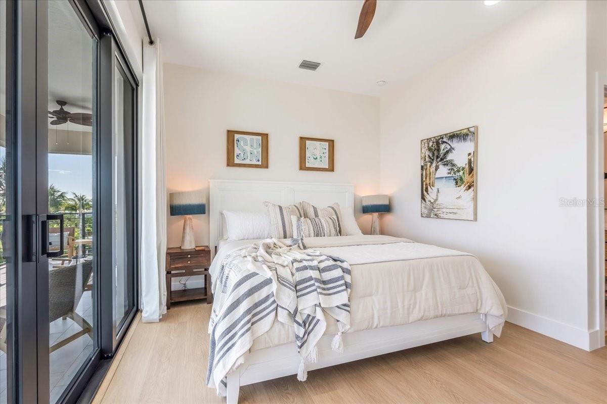 Image 51 of 76 For 1000 68th Street