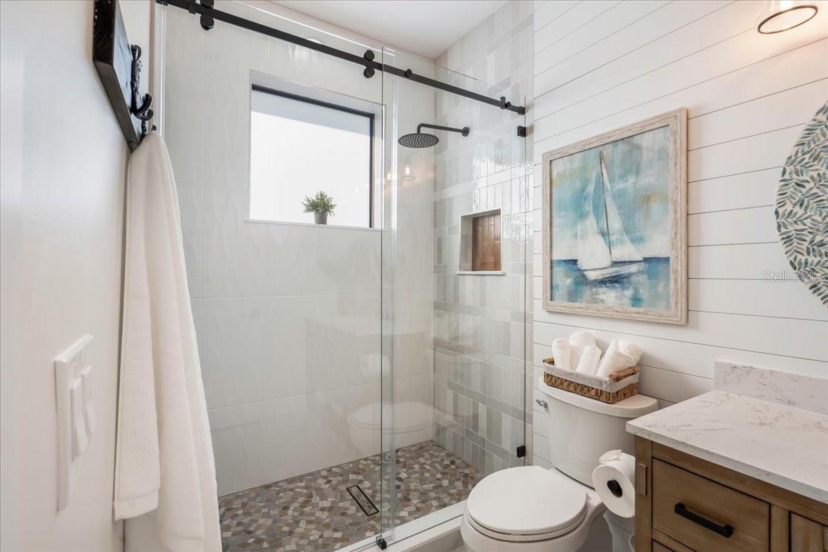 Image 59 of 76 For 1000 68th Street