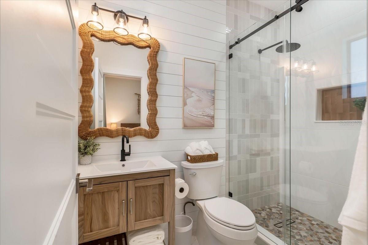 Image 65 of 76 For 1000 68th Street