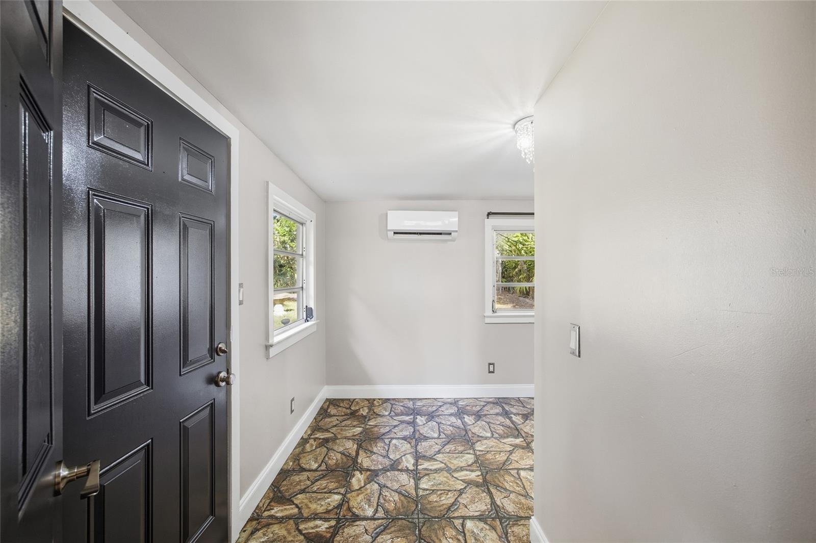 Image 10 of 39 For 1026 Whiteway Drive