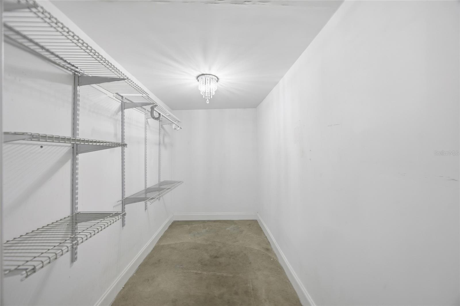 Image 13 of 39 For 1026 Whiteway Drive