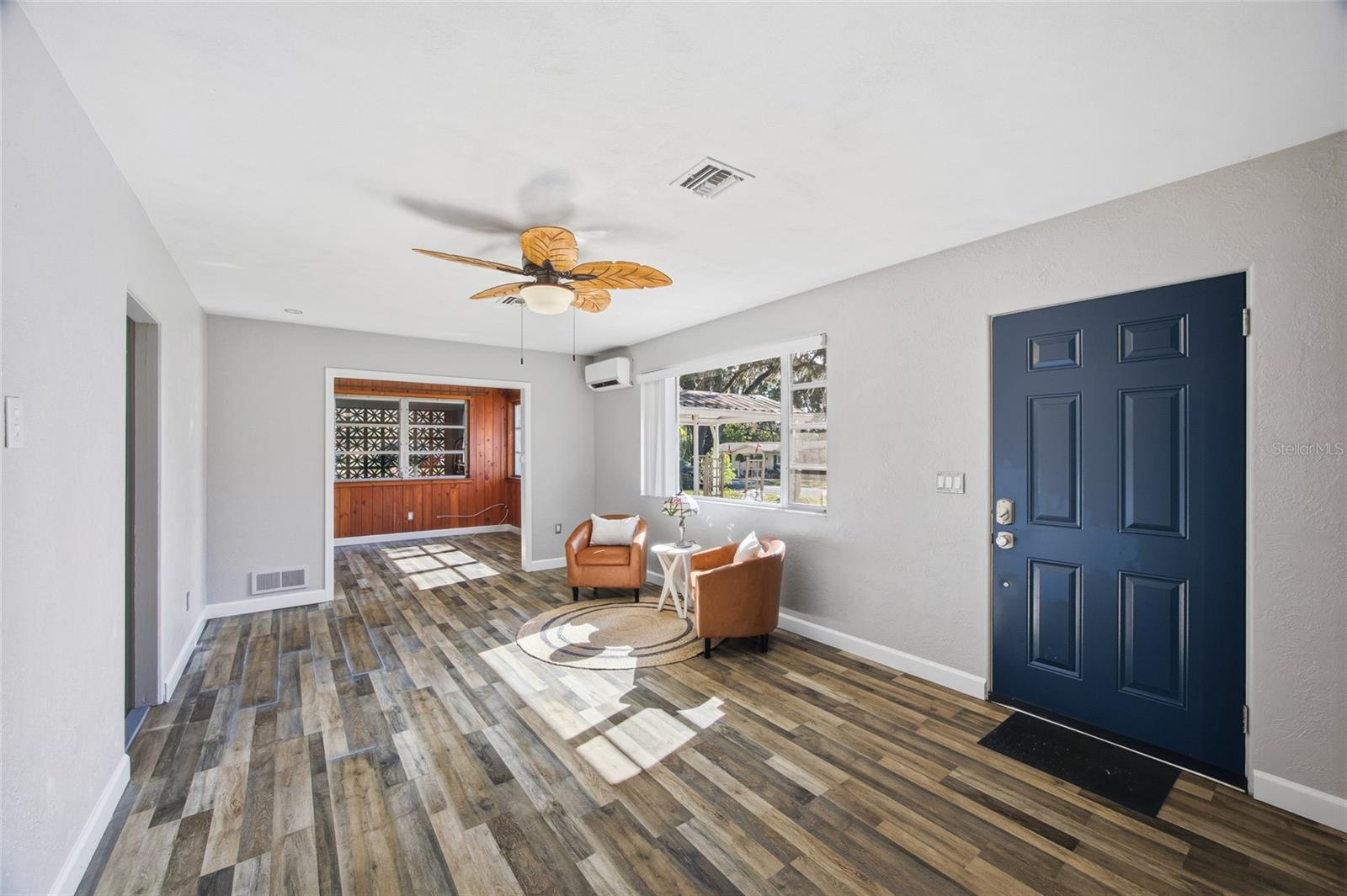 Image 6 of 39 For 1026 Whiteway Drive