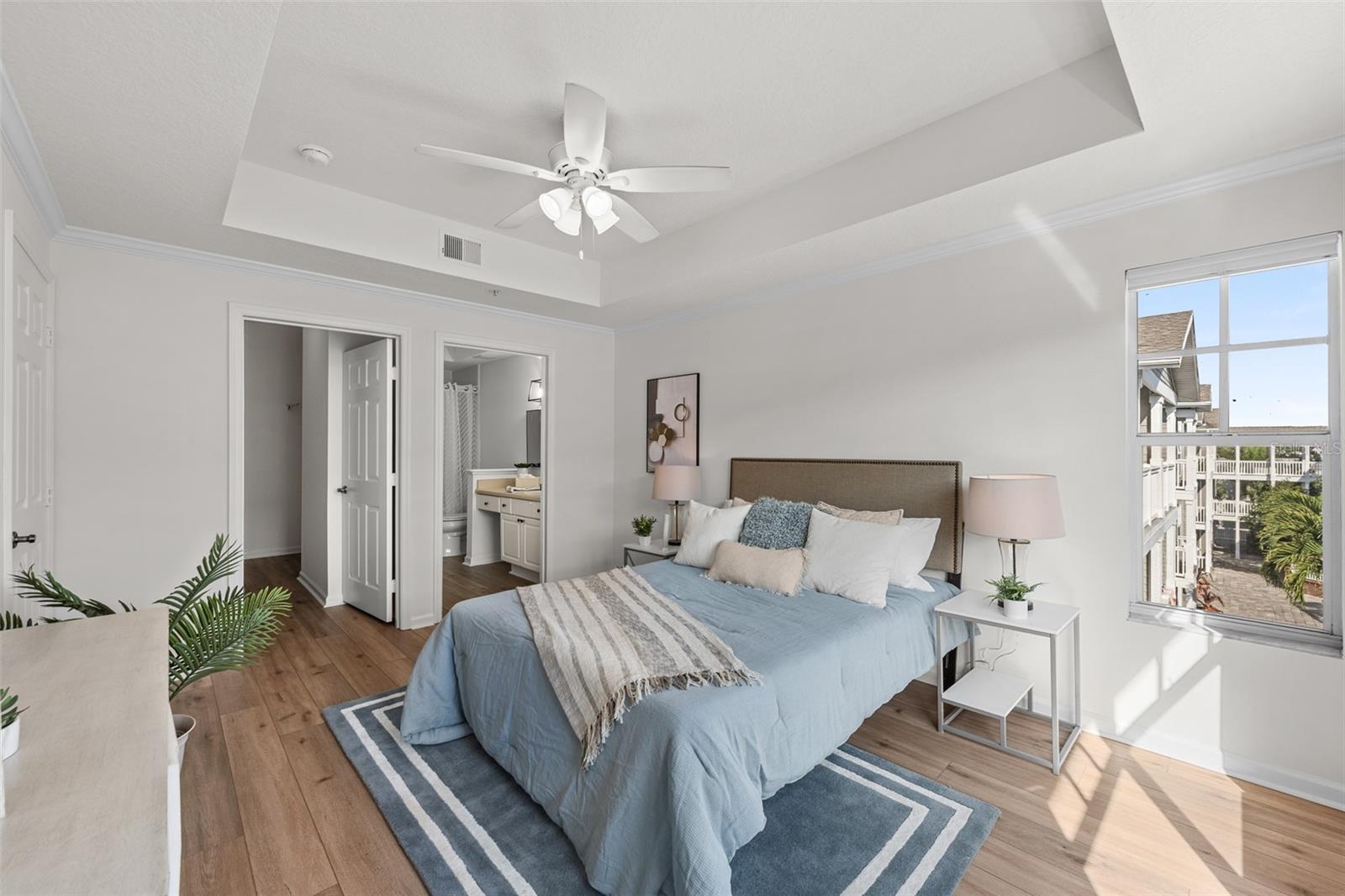 Image 10 of 40 For 800 Dakota Avenue 412