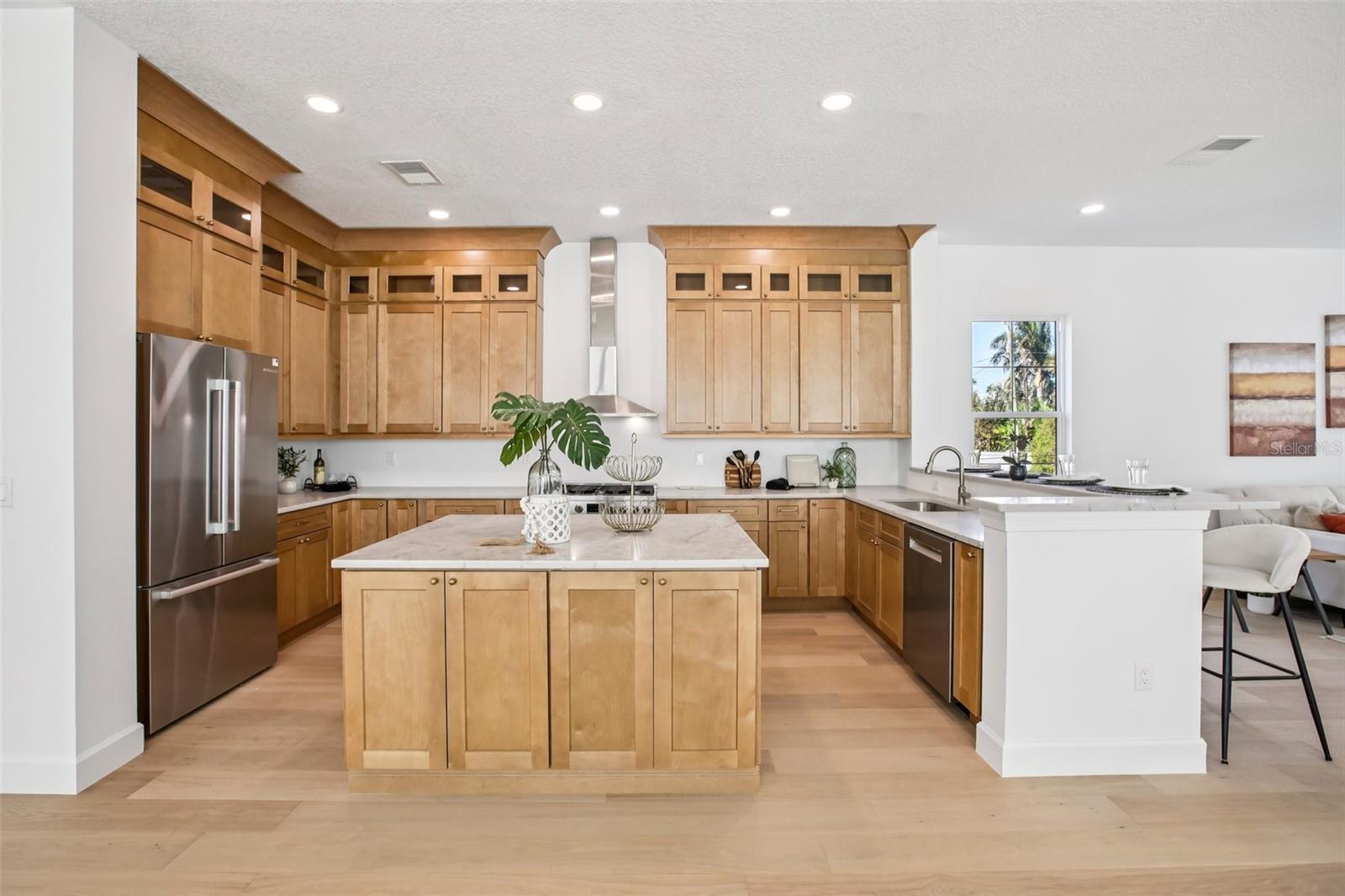 Image 17 of 56 For 128 Ricardo Way Ne