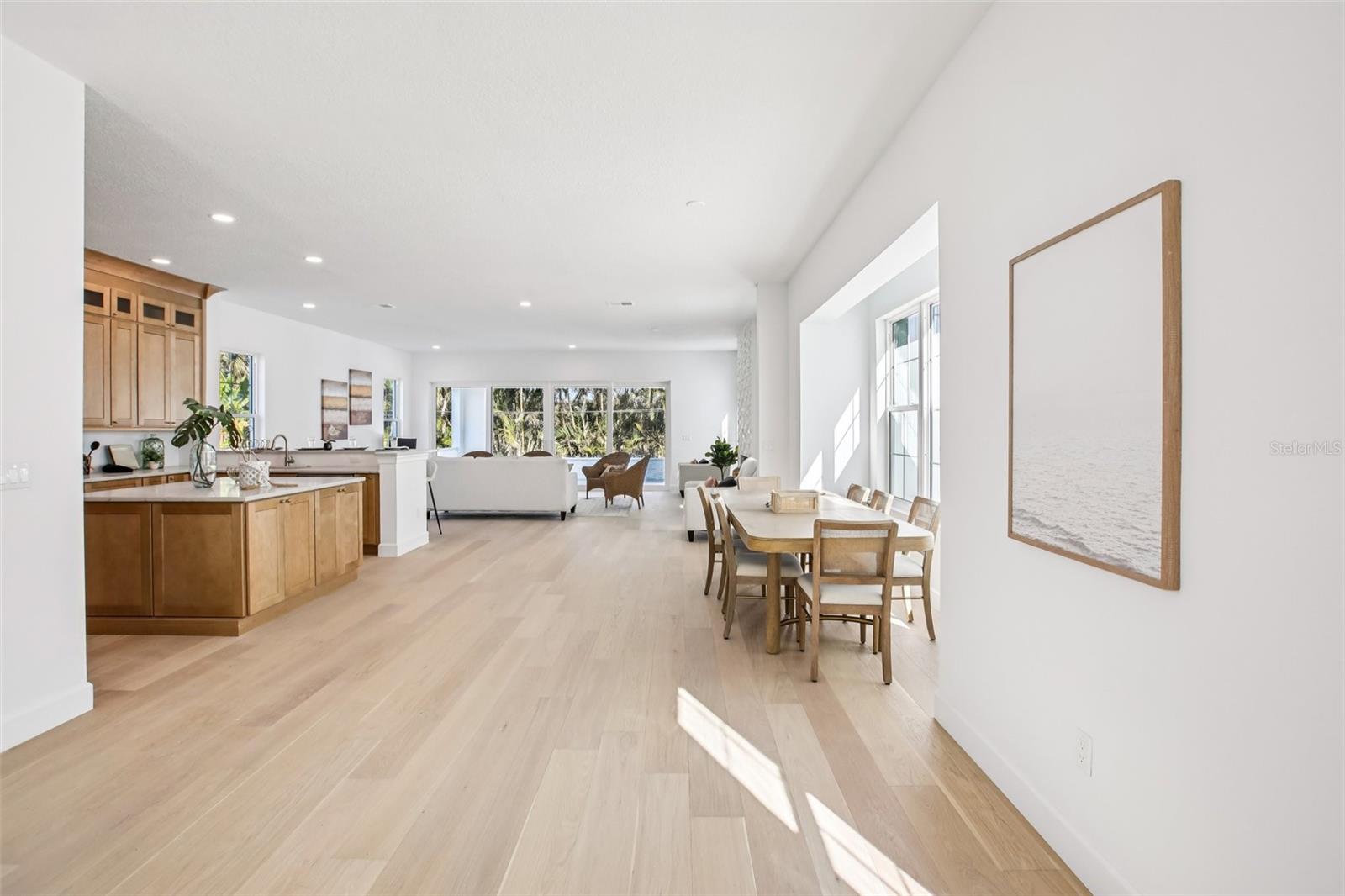 Image 3 of 56 For 128 Ricardo Way Ne