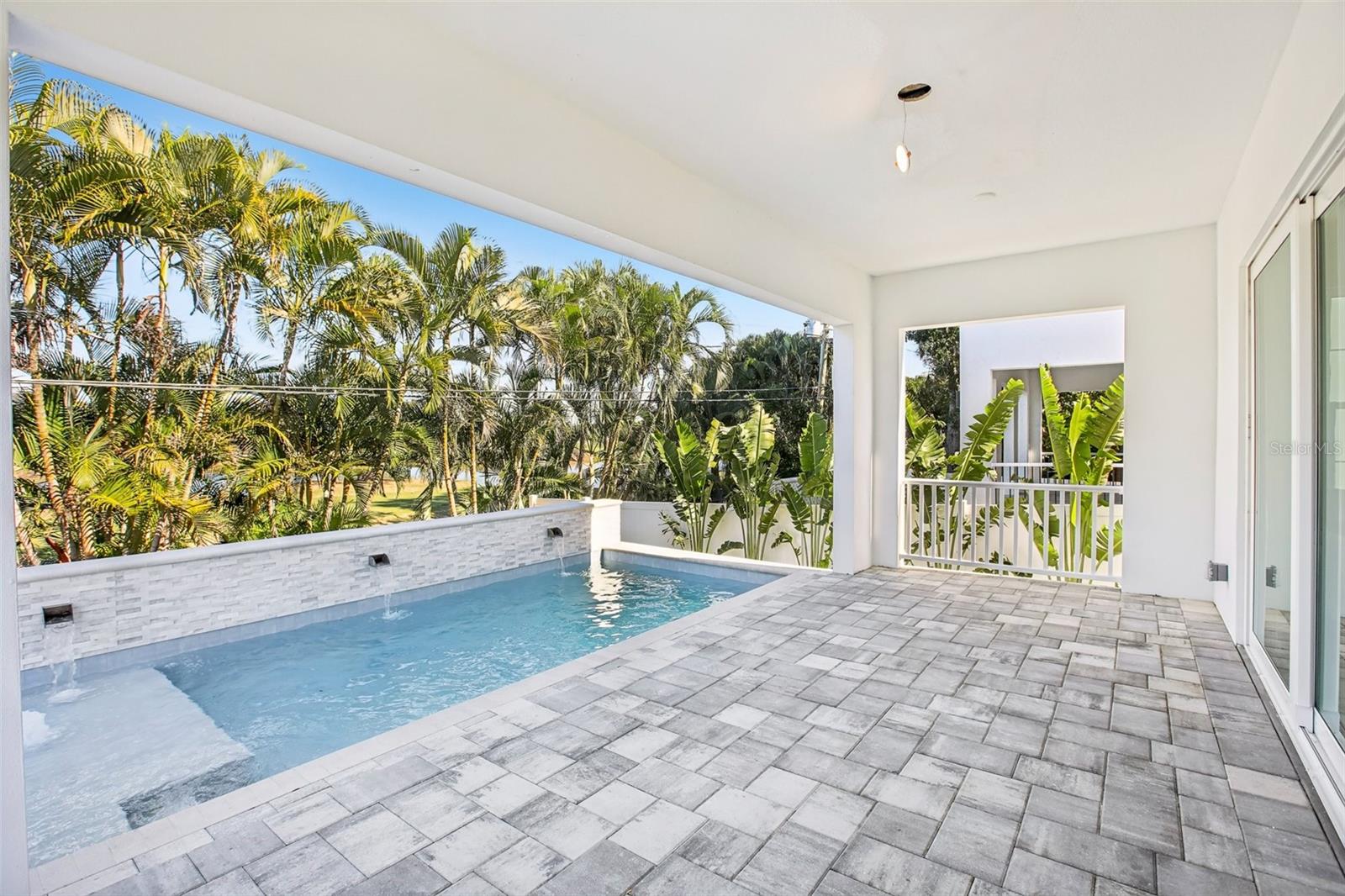 Image 45 of 56 For 128 Ricardo Way Ne