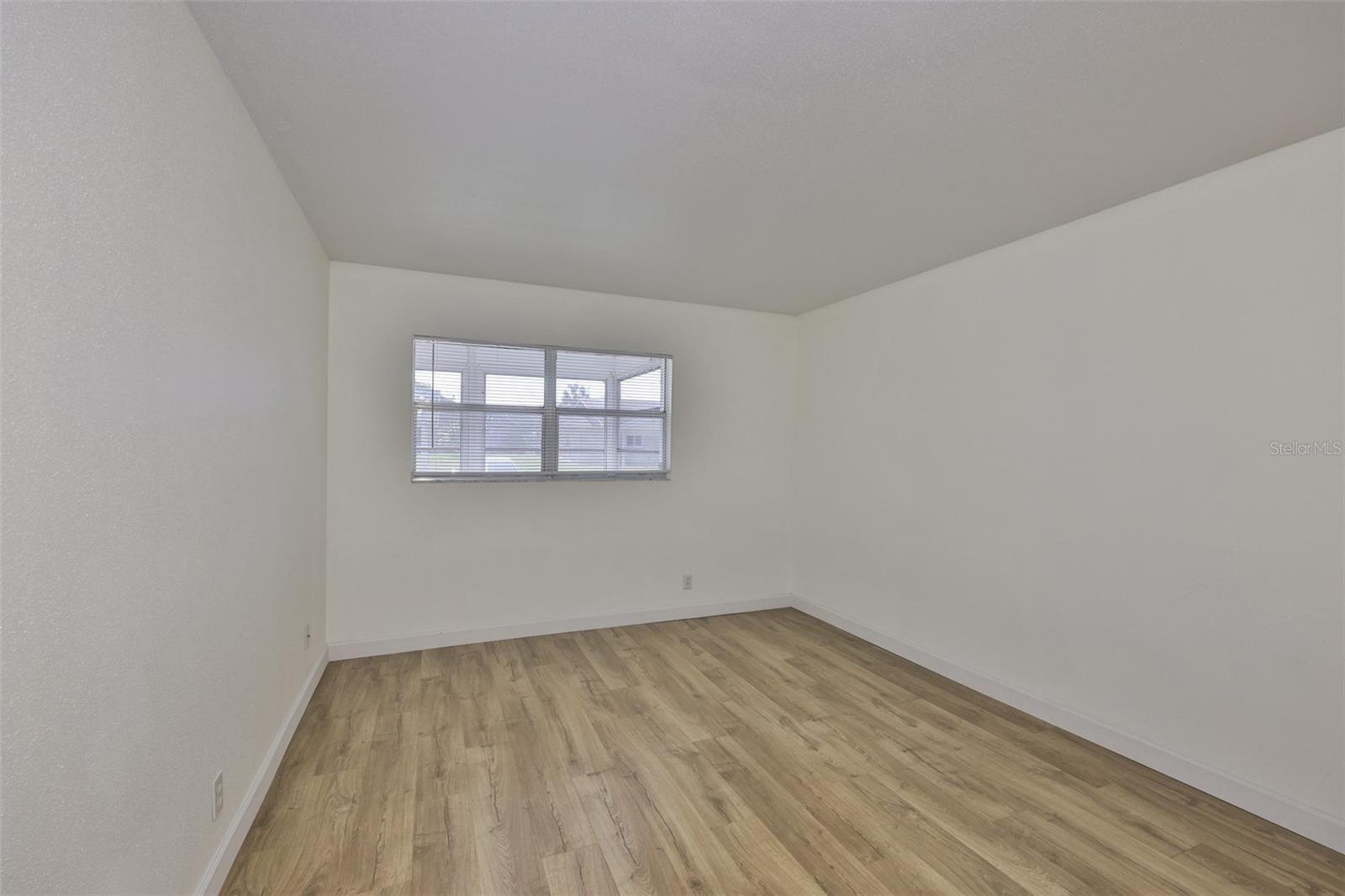 Image 10 of 46 For 1811 Bedford Lane 153