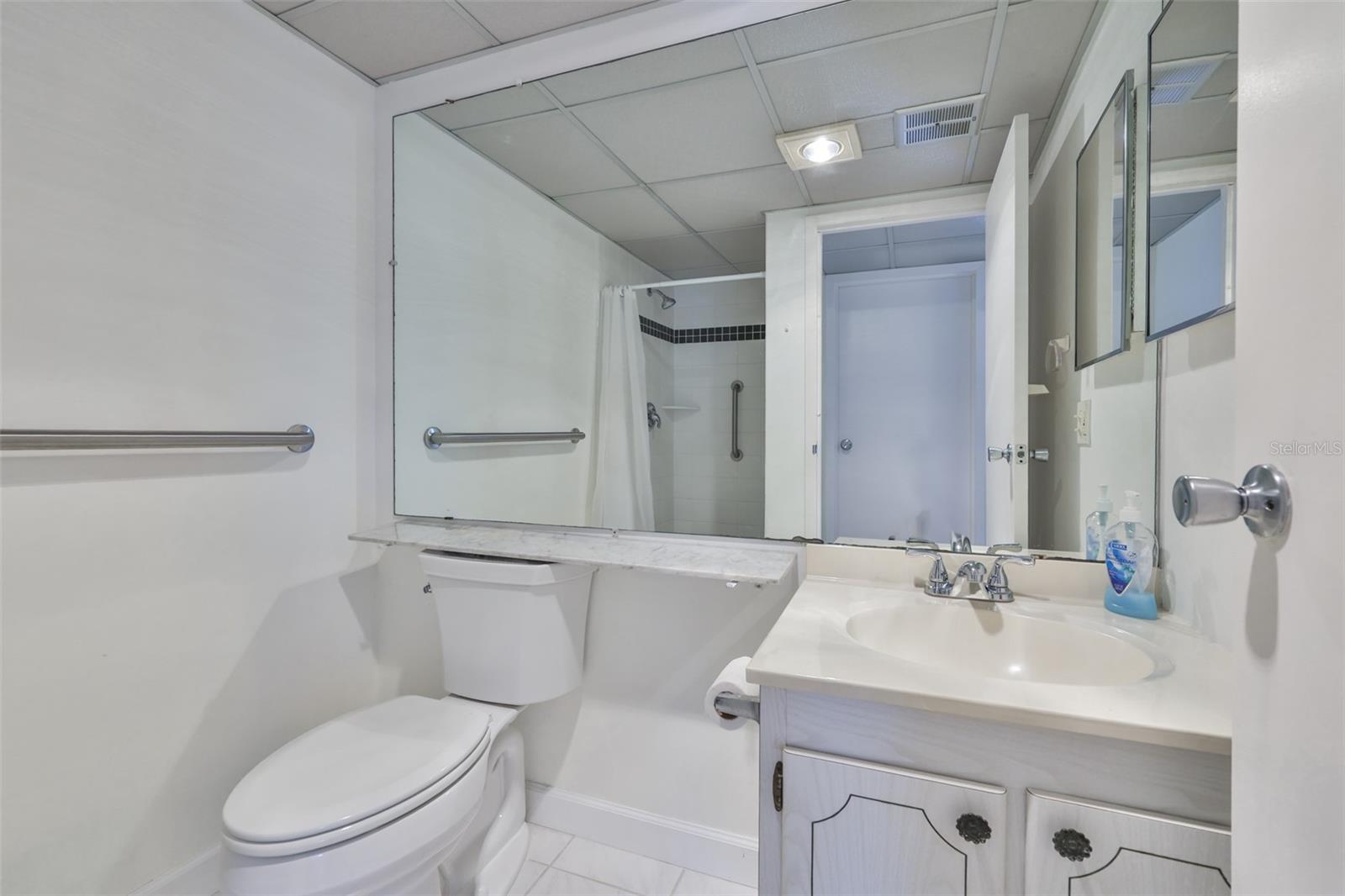 Image 12 of 46 For 1811 Bedford Lane 153