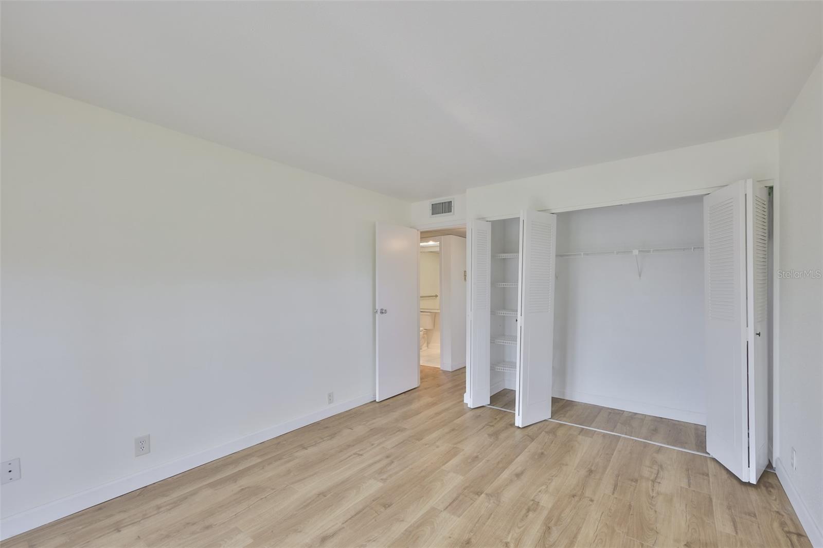 Image 14 of 46 For 1811 Bedford Lane 153