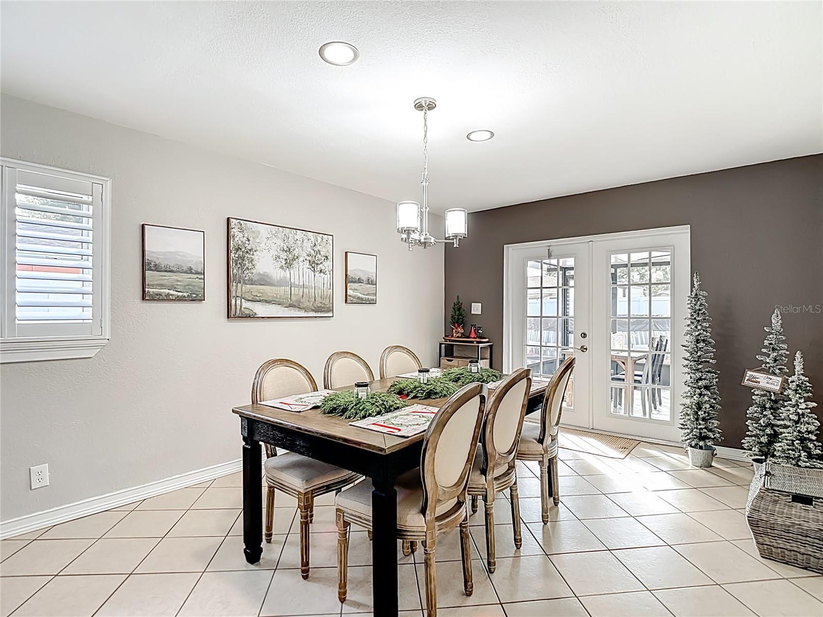 Image 15 of 47 For 3203 Pinellas Place