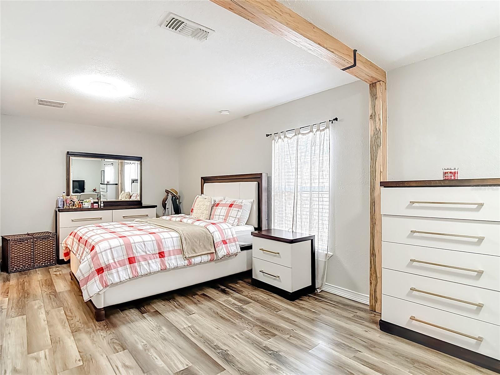 Image 20 of 47 For 3203 Pinellas Place