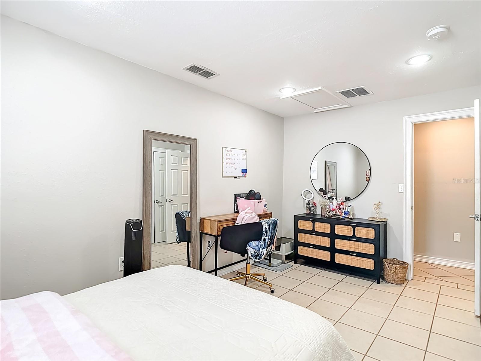 Image 29 of 47 For 3203 Pinellas Place