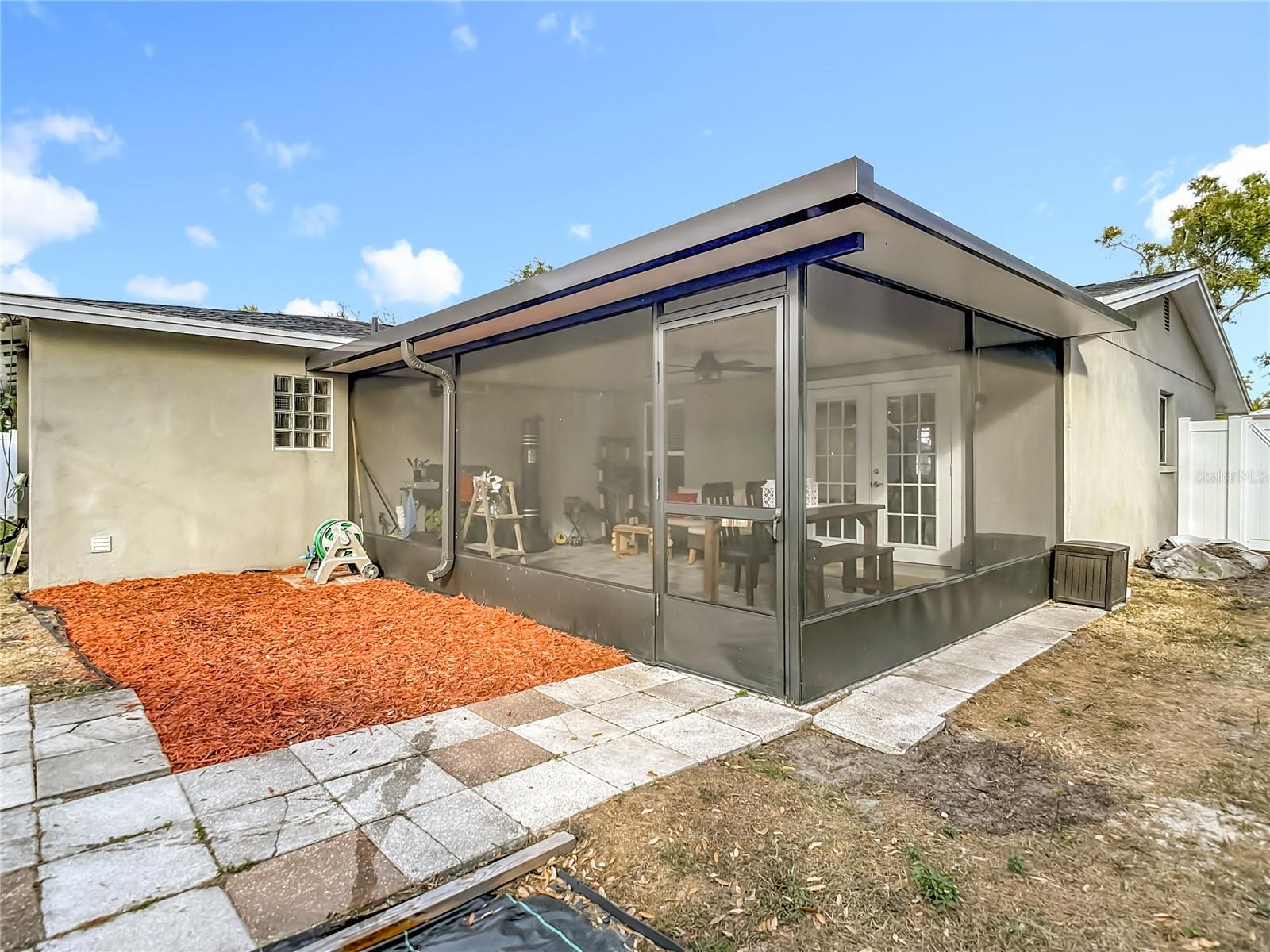 Image 40 of 47 For 3203 Pinellas Place