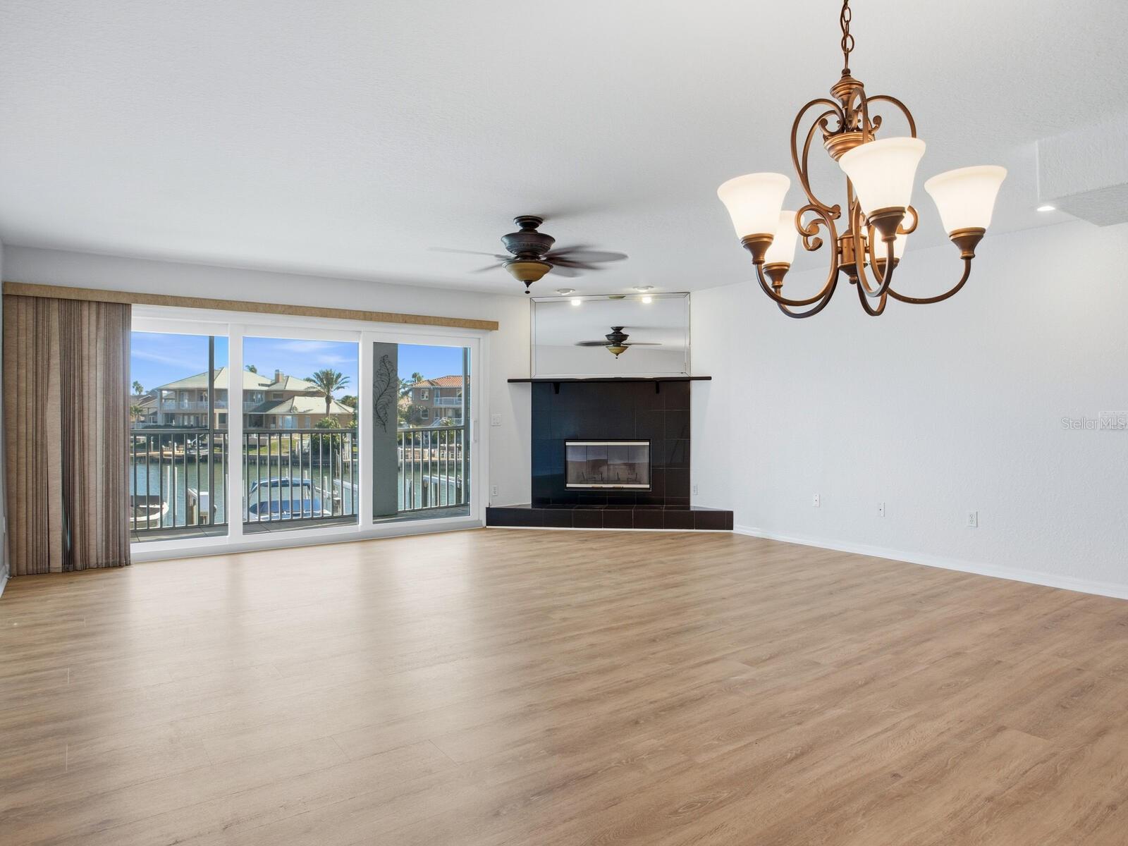 Image 26 of 85 For 521 Pinellas Bayway S 103