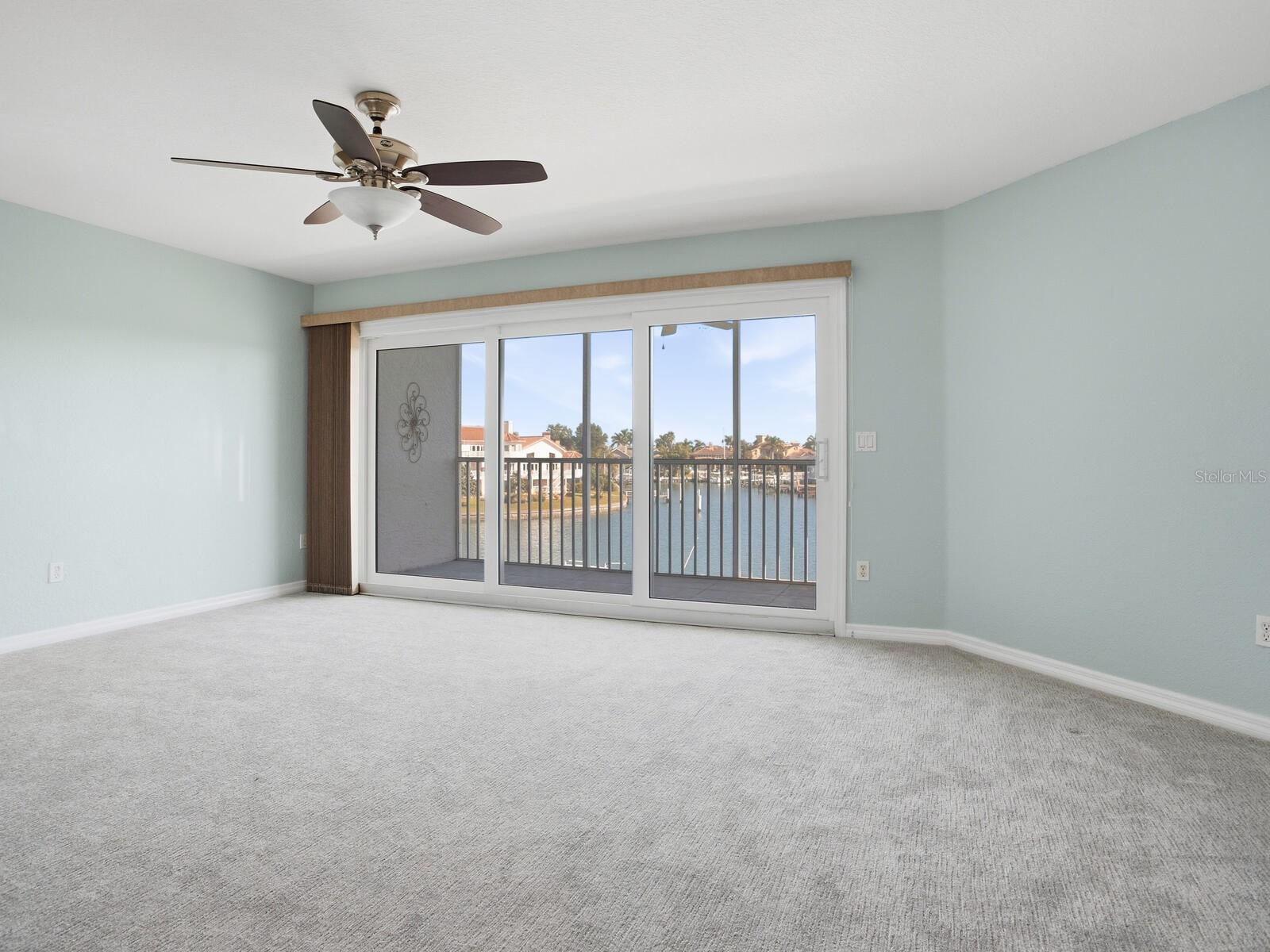 Image 34 of 85 For 521 Pinellas Bayway S 103