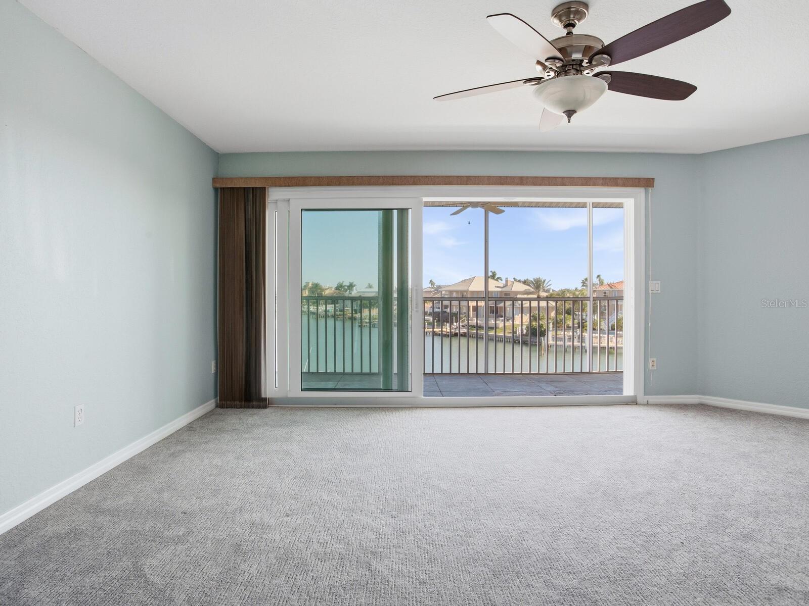 Image 35 of 85 For 521 Pinellas Bayway S 103