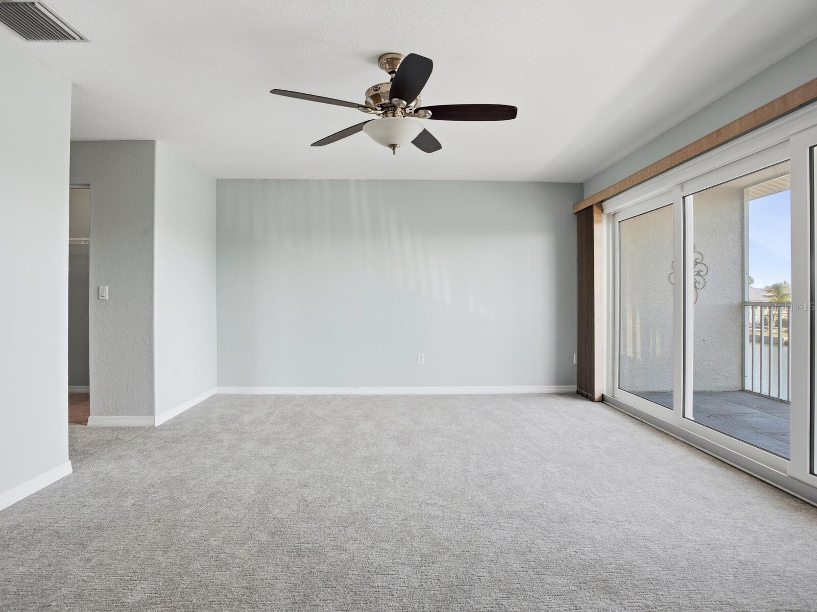 Image 36 of 85 For 521 Pinellas Bayway S 103