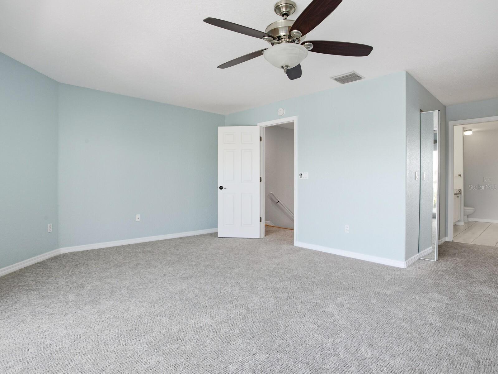 Image 37 of 85 For 521 Pinellas Bayway S 103