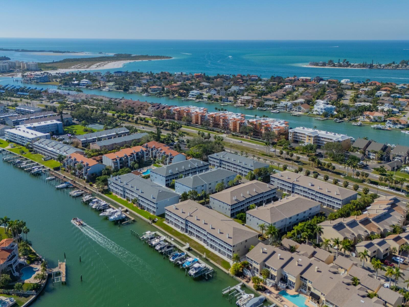 Image 68 of 85 For 521 Pinellas Bayway S 103