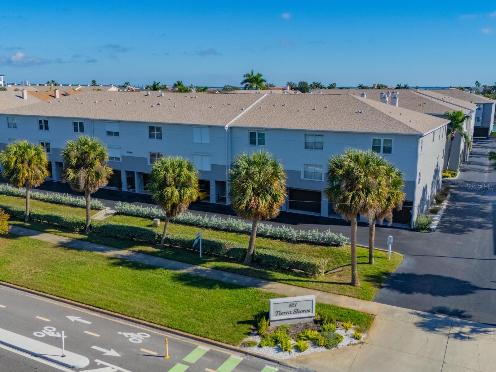 Image 77 of 85 For 521 Pinellas Bayway S 103