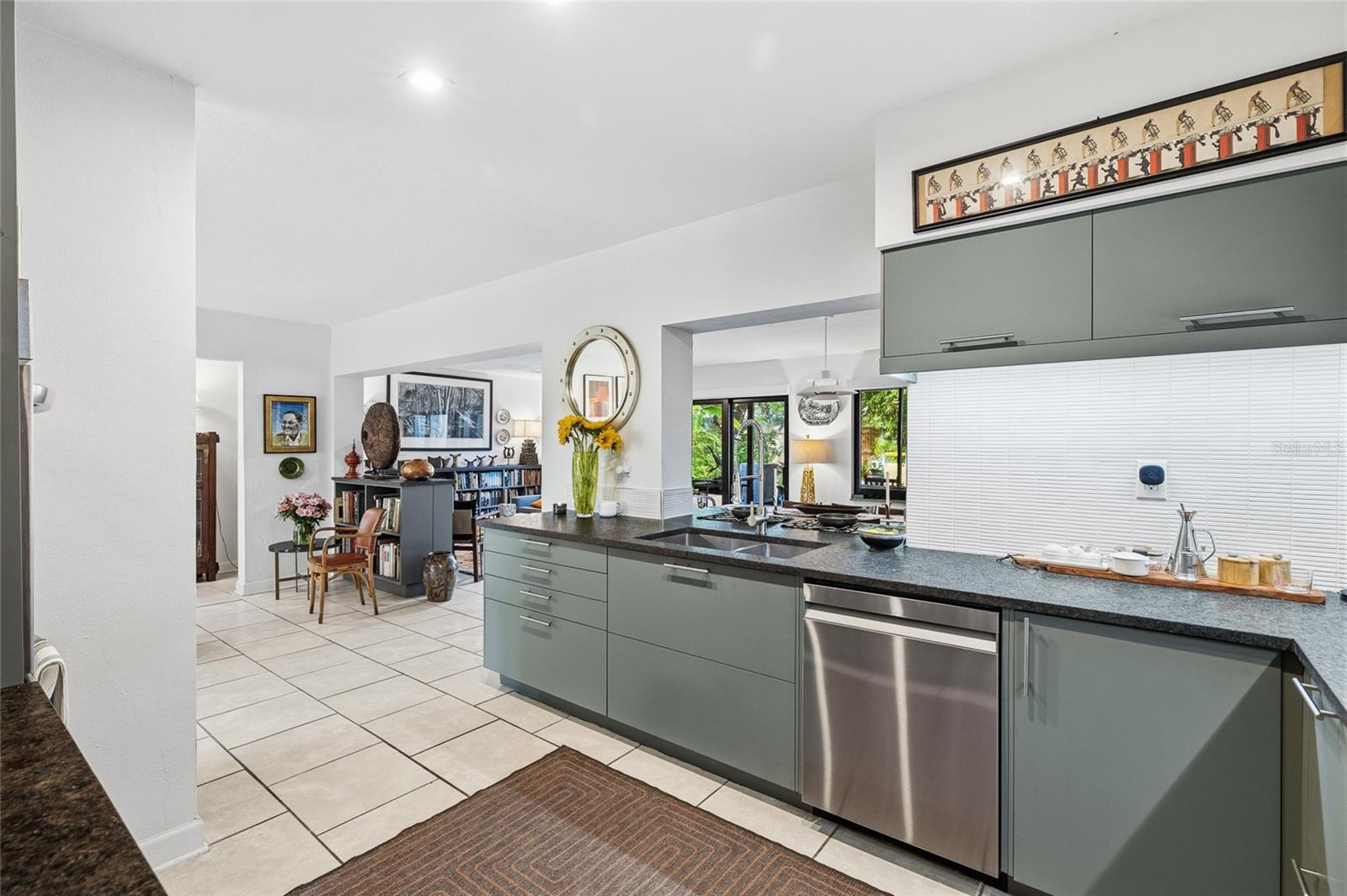 Image 17 of 58 For 4601 3rd Avenue N