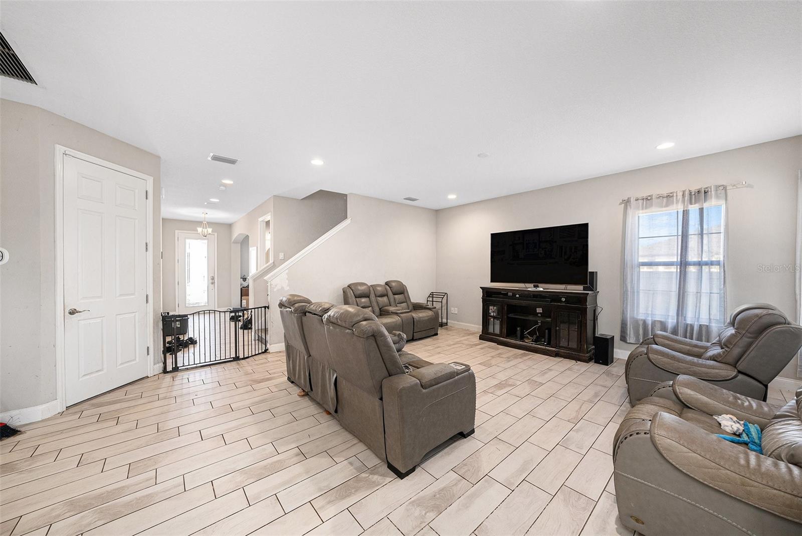 Image 3 of 21 For 12419 Horseshoe Bend Drive