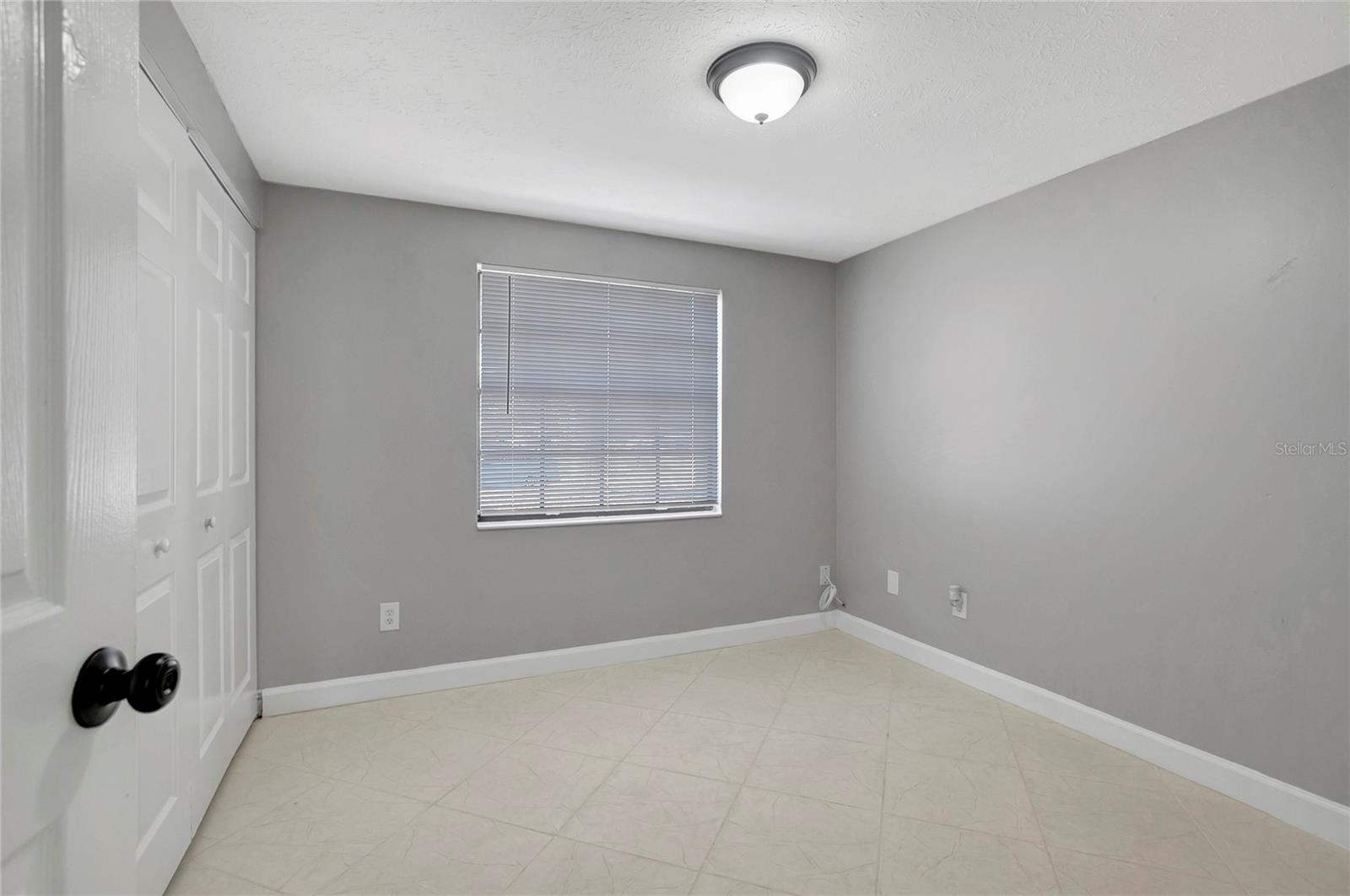 Image 29 of 39 For 3202 Russett Drive