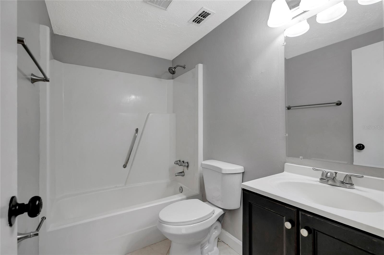 Image 31 of 39 For 3202 Russett Drive