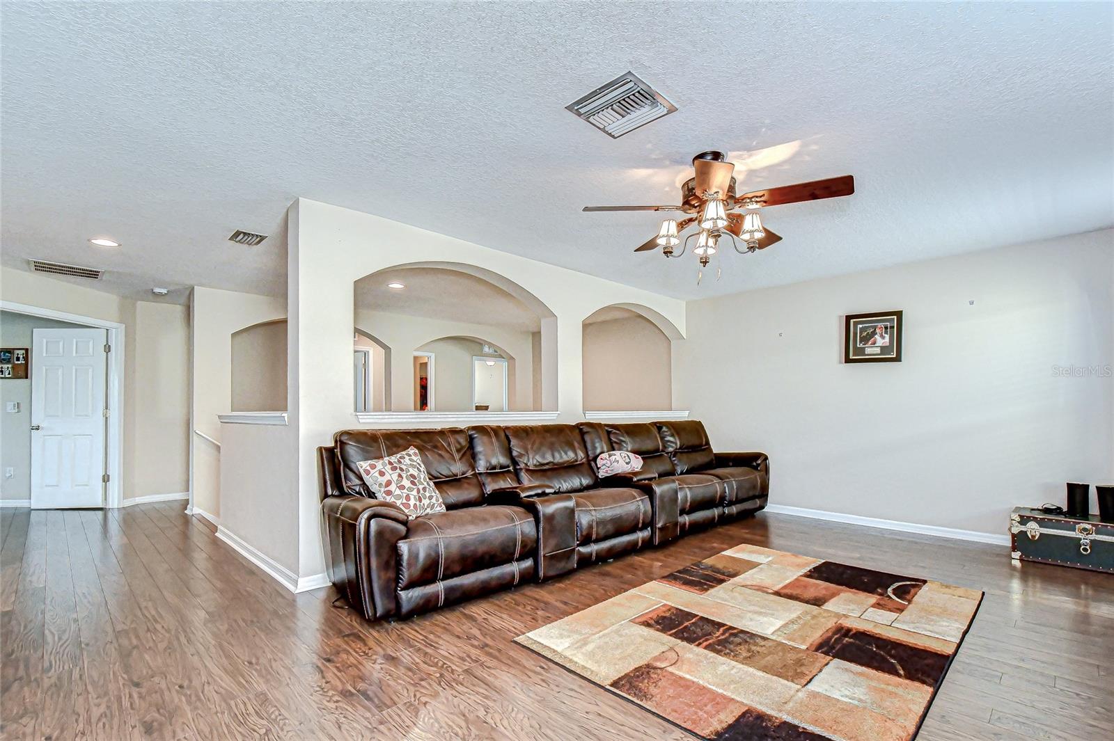 Image 9 of 29 For 11614 Warren Oaks Place