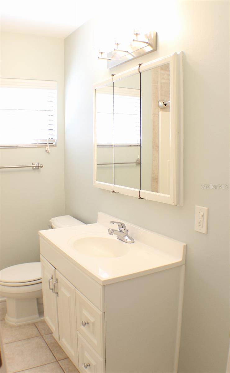 Image 12 of 24 For 4006 Wisconsin Avenue