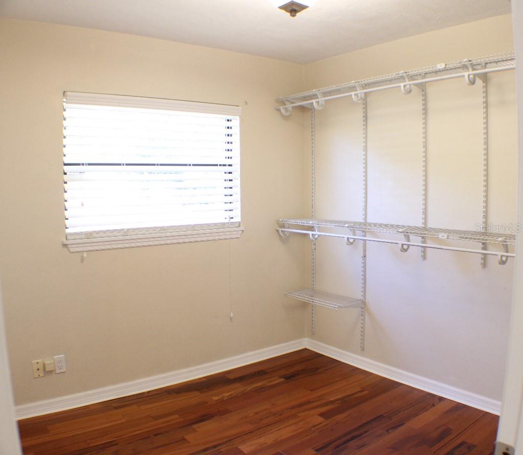 Image 14 of 24 For 4006 Wisconsin Avenue