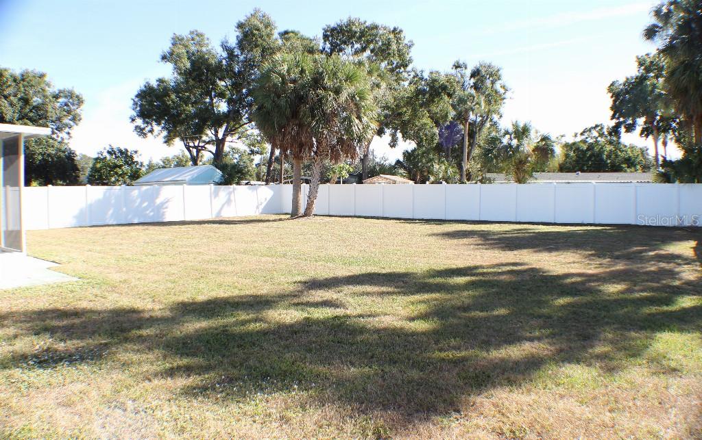 Image 22 of 24 For 4006 Wisconsin Avenue