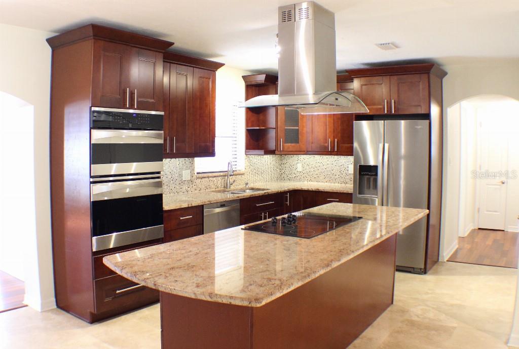 Image 4 of 24 For 4006 Wisconsin Avenue