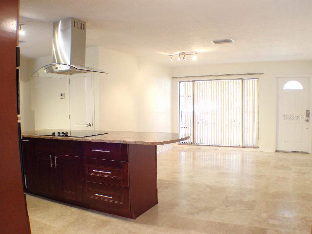 Image 8 of 24 For 4006 Wisconsin Avenue